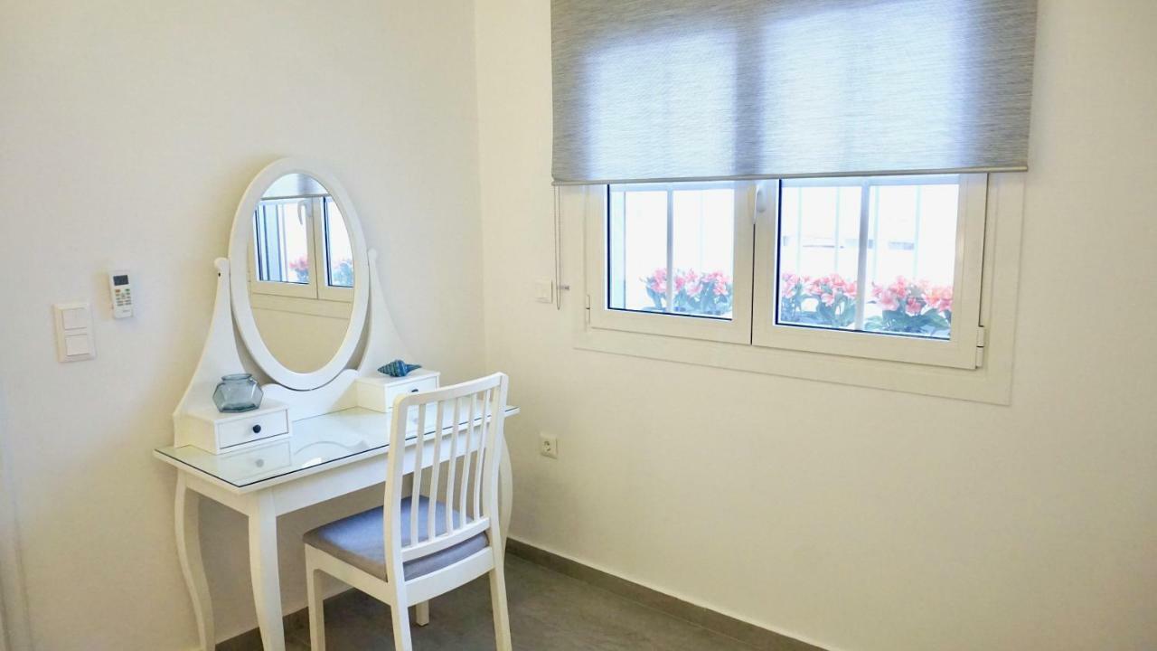 Apartamento Cycladic Style Apt In Atenas Exterior foto